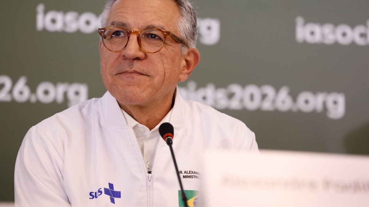 PF desmente ‘Veja’ ; Padilha aciona Justiça sobre fake news contra Lul