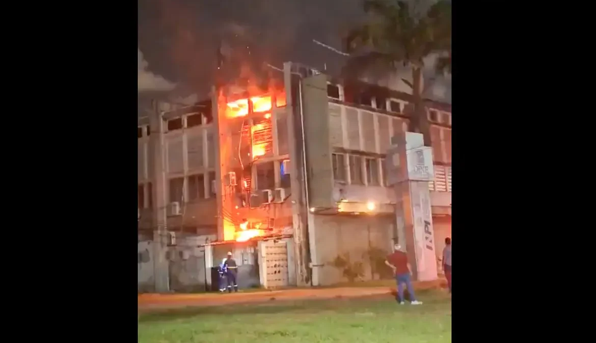 AGU cria força-tarefa para atuar em caso de incêndio na UFPE