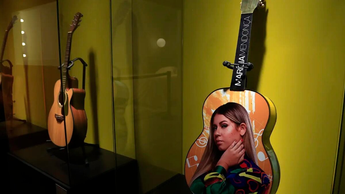 Cantora Marília Mendonça ganha exposição sensorial no MIS