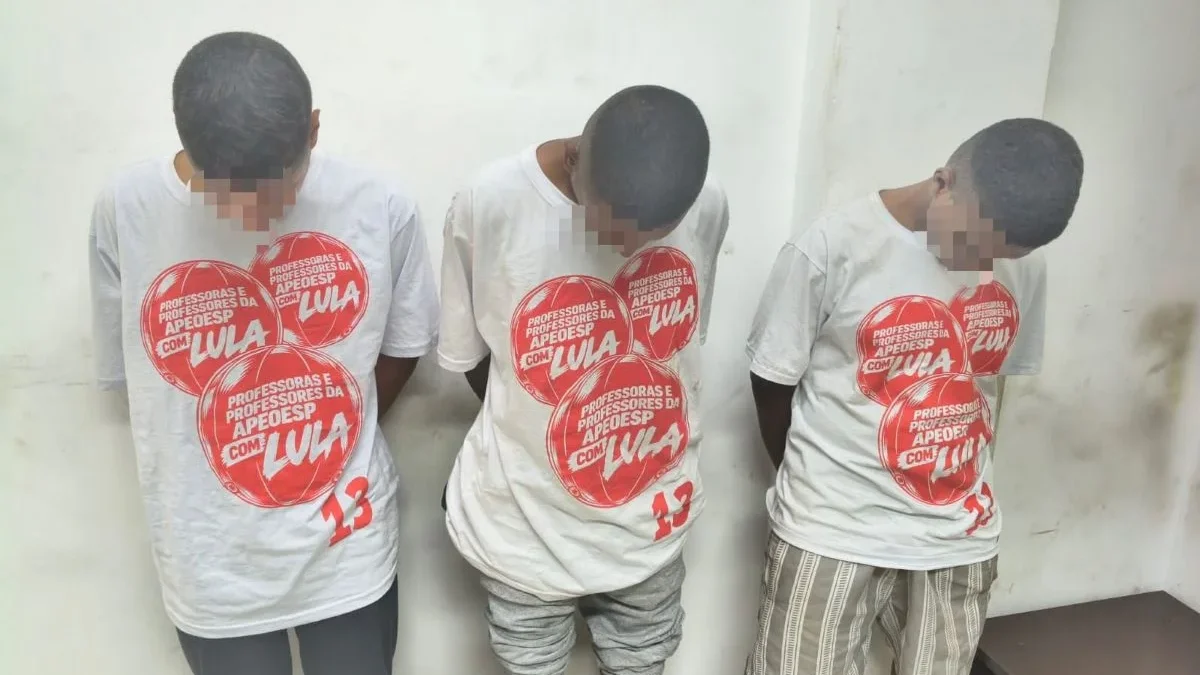 Ouvidoria pede afastamento de PMs acusados de vestir suspeitos com camisetas do PT