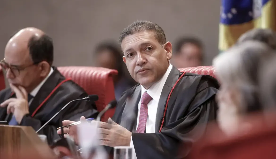 Presidente do TSE diz não haver ameaça internacional ou do crime organizado nas eleições