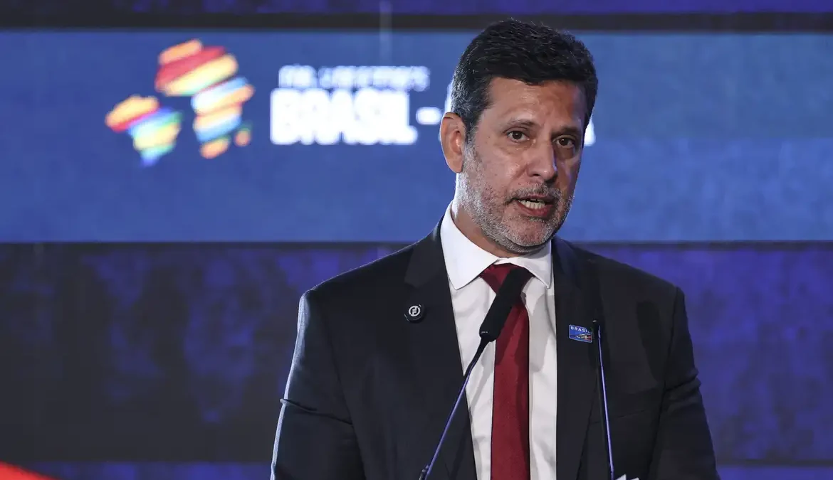 MEC irá pedir investigação de ameaças a universidades em redes sociais