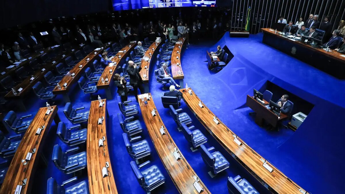 Votos para o Senado exigem atenção redobrada do eleitor
