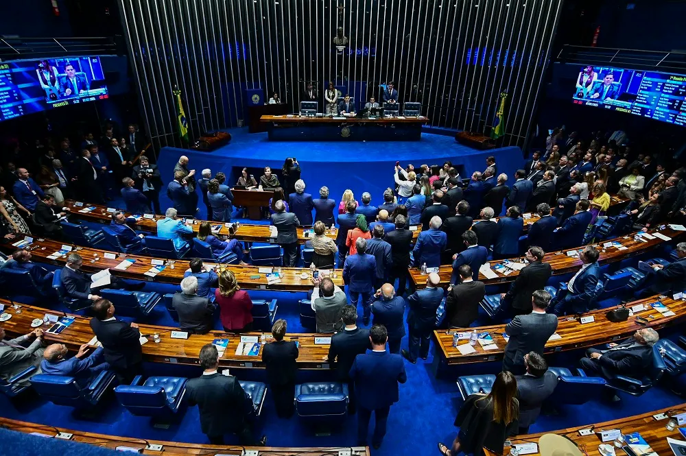 Senadores que perderam reeleição tiveram R$ 867 milhões em emendas pagas em 2026