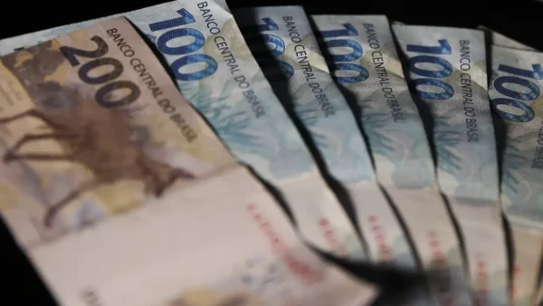 Dinheiro esquecido em bancos sobe para R$ 5,8 bilhões em agosto