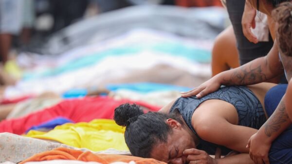 MPRJ denuncia mais oito PMs que participaram da Operação Contenção