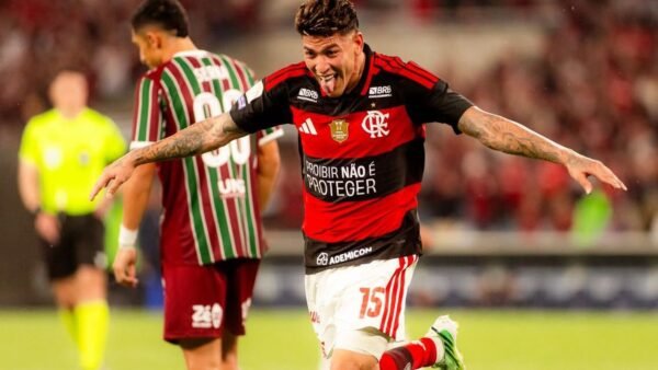 Flamengo mantém a liderança do Brasileirão após rodada de clássicos